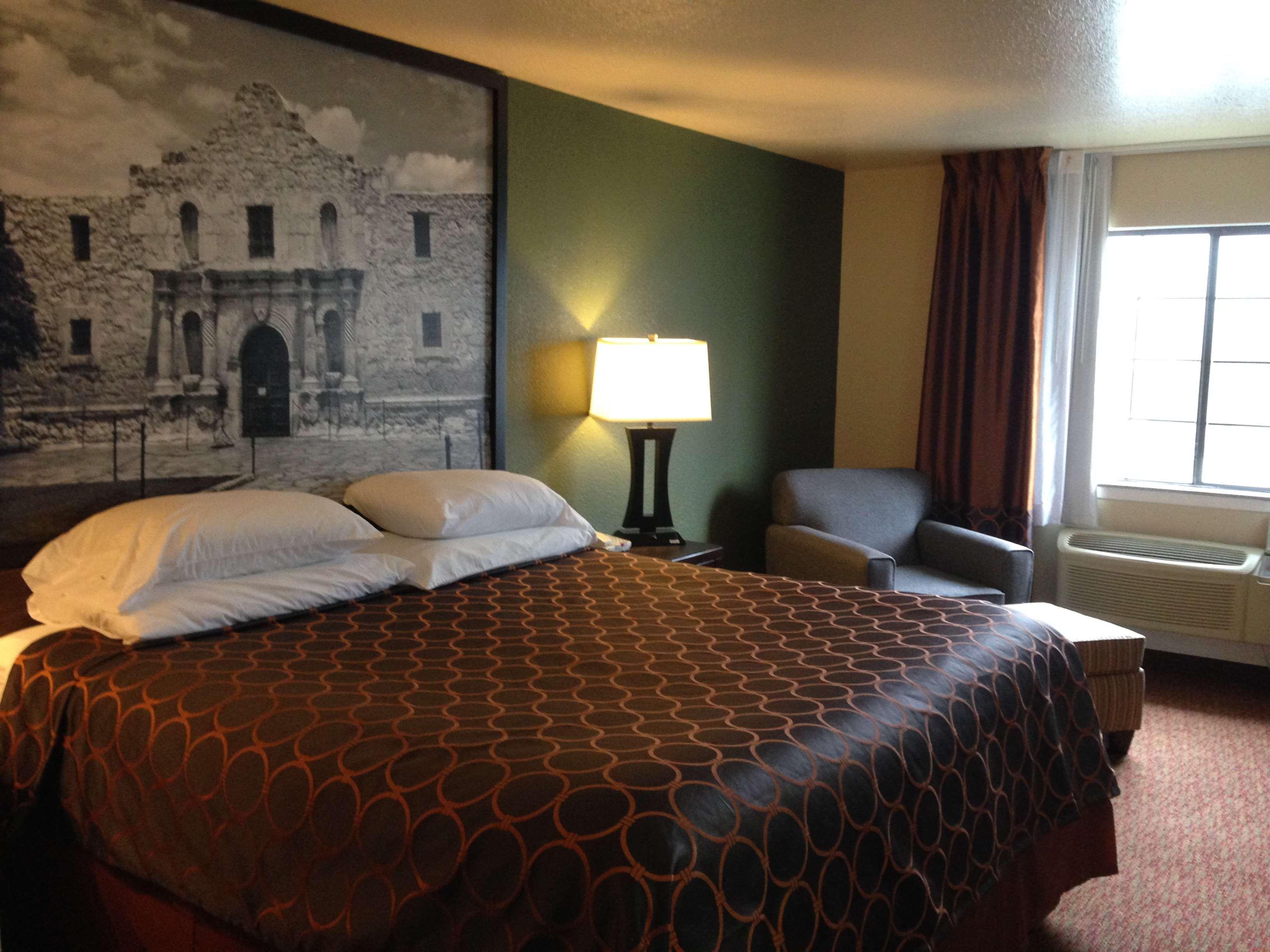 Surestay Plus By Best Western San Antonio Airport Exterior foto