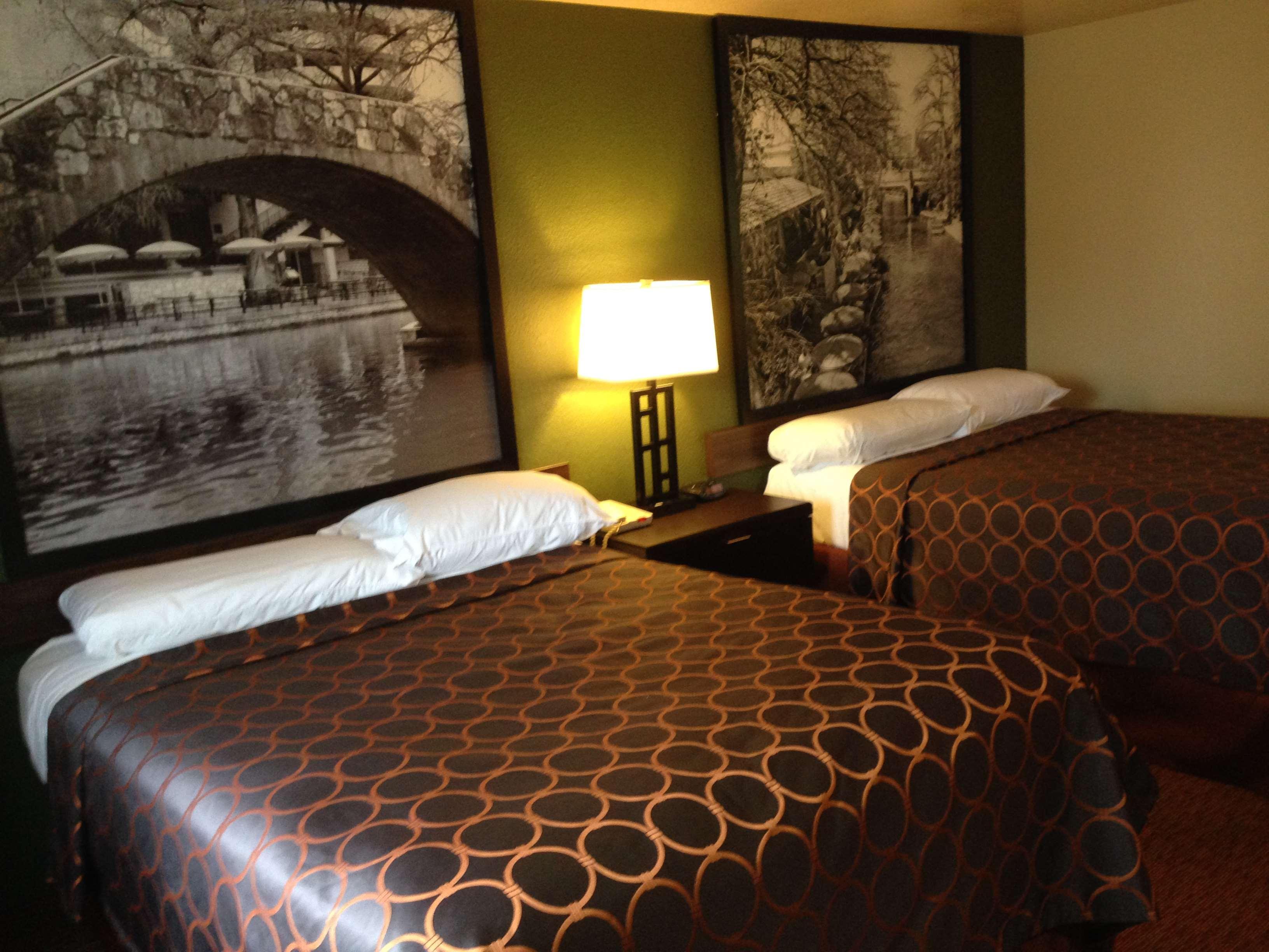 Surestay Plus By Best Western San Antonio Airport Exterior foto