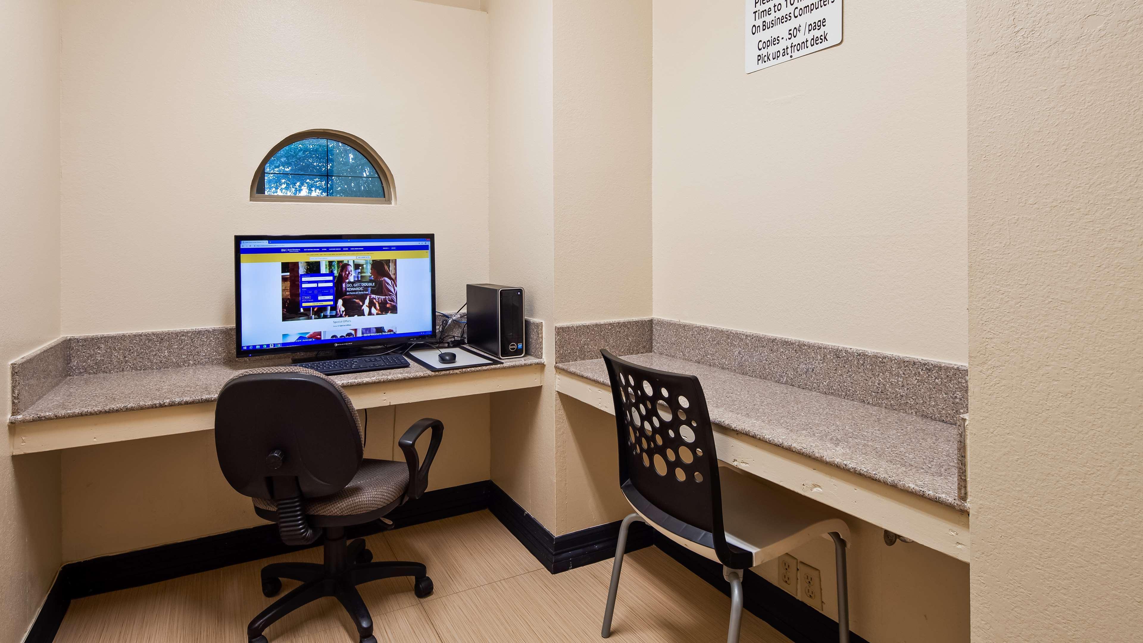 Surestay Plus By Best Western San Antonio Airport Exterior foto